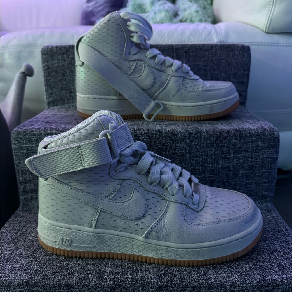 Nike Women's Air Force 1 High Top Premium Basketball Sneakers US 7.5 women’s